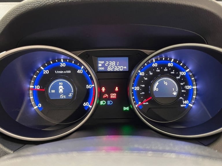 2013 Hyundai Ix35 1.7 CRDi Premium SUV 5dr Diesel Manual Euro 5 (s/s) (115 ps) Diesel Manual