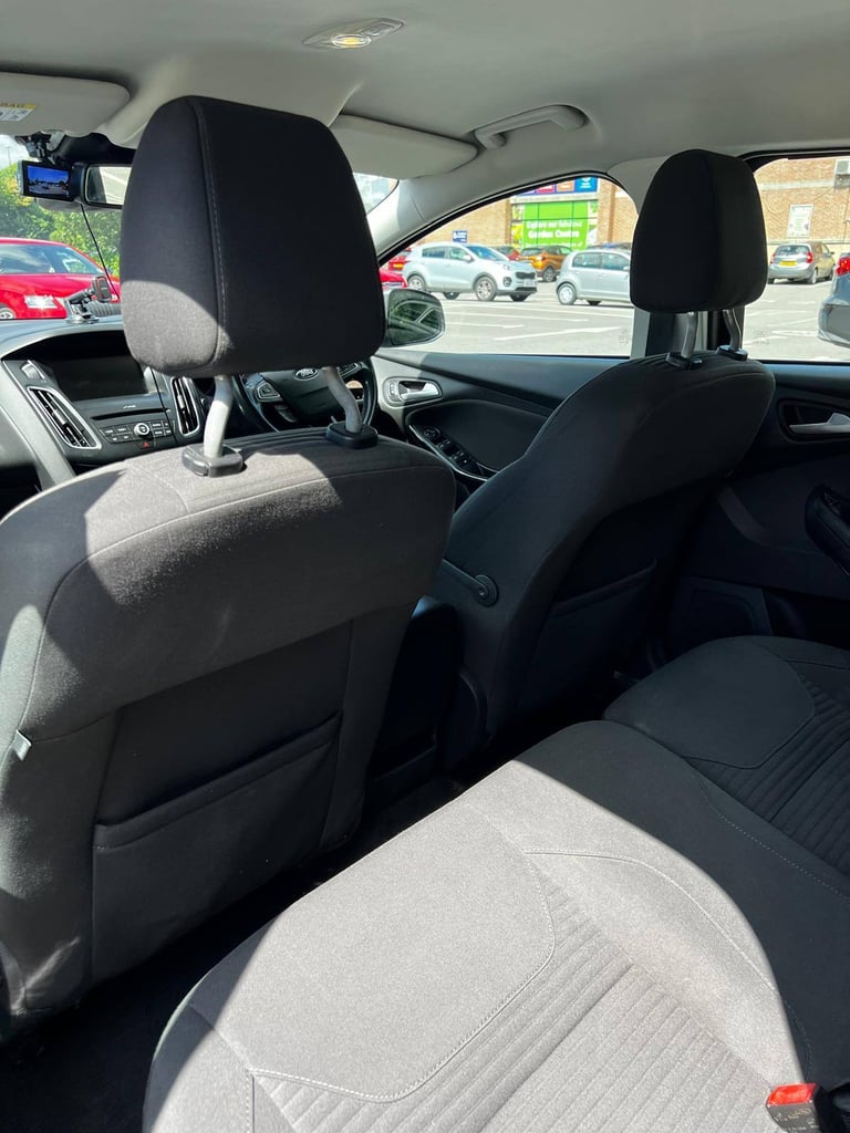 Ford, FOCUS, 2016, Automatic, 999 (cc), 5 doors