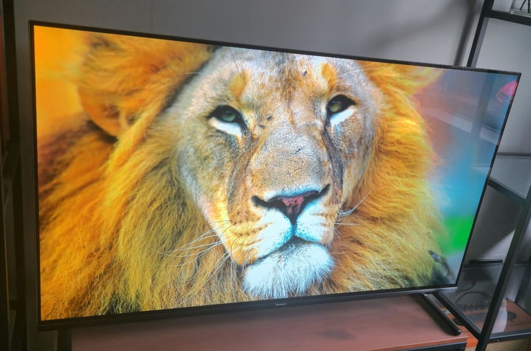 Panasonic 4k OLED 