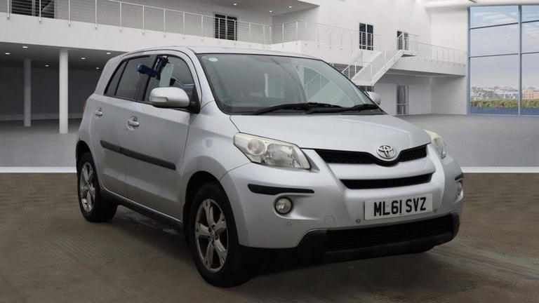 4X4 AWD Toyota, URBANCRUISER, Hatchback, 2011, Manual, 1364 (cc), 5 doors  NOV 2026 MOT