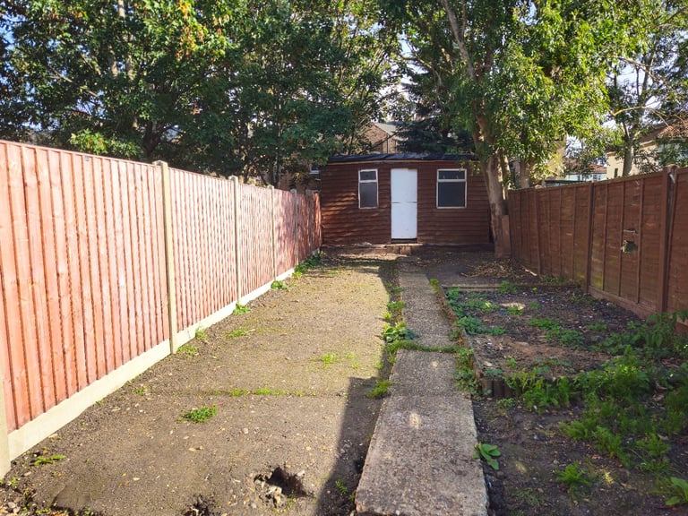 Charming four bedroom house to rent in Neasden