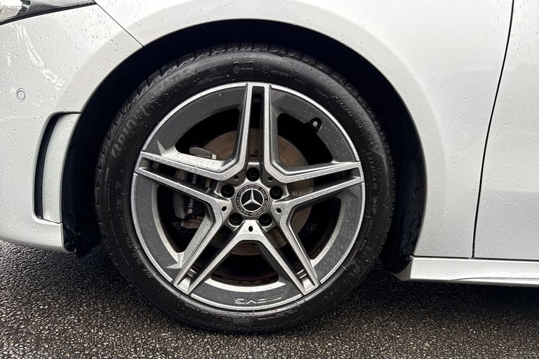 2019 Mercedes-Benz A-Class 1.3 A200 AMG Line (Premium) 7G-DCT Euro 6 (s/s) 5dr Hatchback PETROL A...