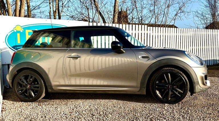 CAN'T GET CREDIT? CALL US! Mini Hatch 1.5 TD John Cooper Works - £149 DEPOSIT, £53 PER WEEK