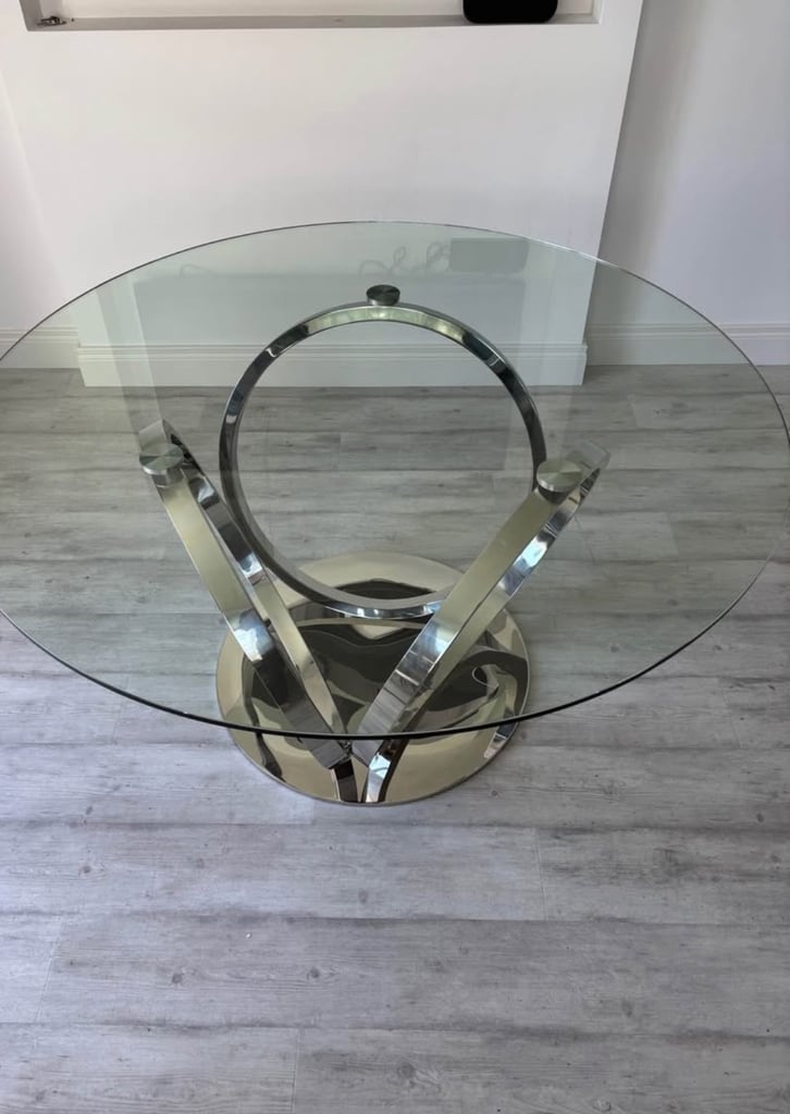 Large glass dining table 1400mm 
