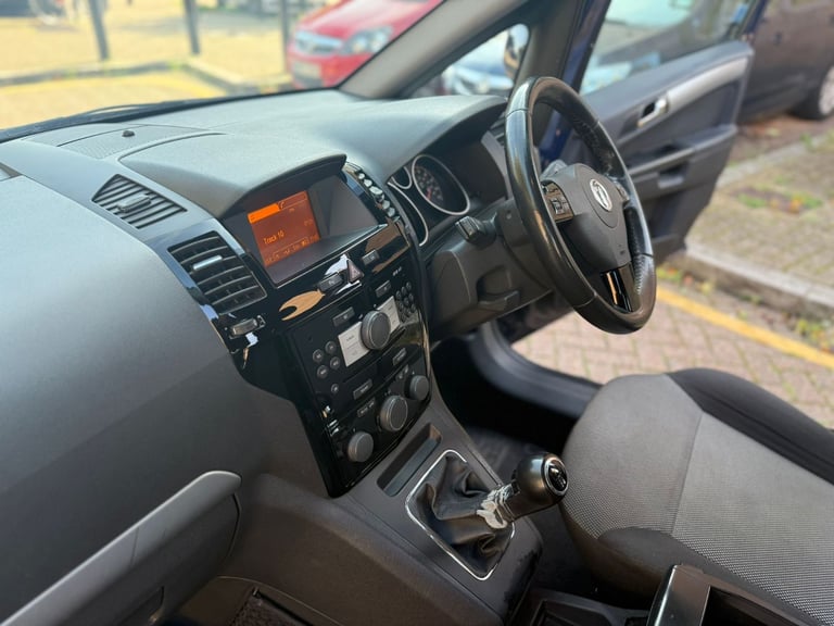 ULEZ FREE, Vauxhall, ZAFIRA, MPV, 2012, Manual, 1598 (cc), 5 doors
