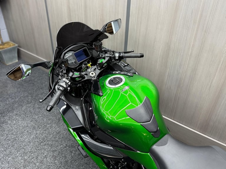 2018 18 Kawasaki Ninja H2 SX SE Euro 4 - 1 Former Keeper - FSH +++Extras