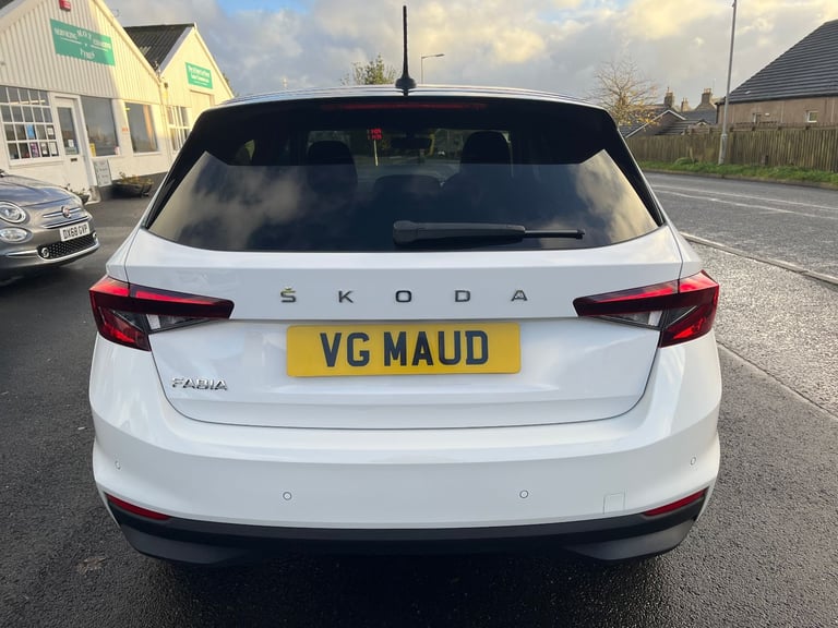 2022 (72) Skoda Fabia Colour Edition 1.0 Tsi