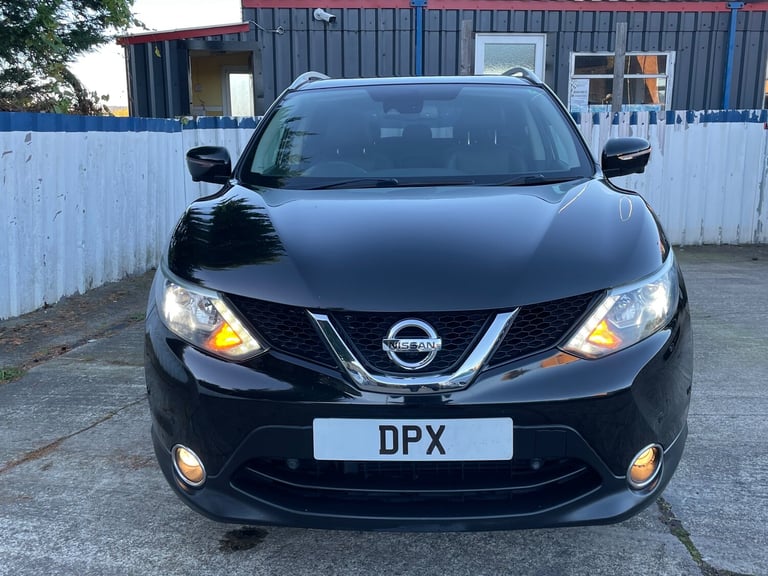 2015 Nissan Qashqai 1.6 DIG-T Tekna SUV 5dr Petrol Manual 2WD Euro 6 (s/s) (163