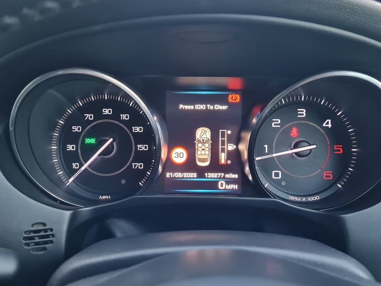 Jaguar, XE, Saloon, 2015, Manual, 1999 (cc), 4 doors