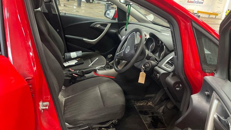 2011 Vauxhall Astra 1.4 16v Excite Euro 5 5dr HATCHBACK Petrol Manual