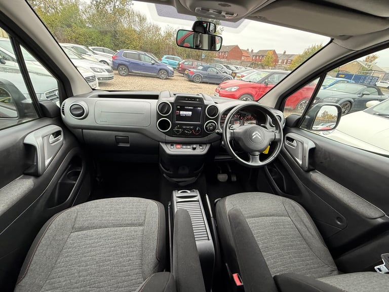 FRESH SERVICE,SERVICE HISTORY,2KEYS,FINANCE AVAILABLE,WARRANTY AVAILABLE NATIONA