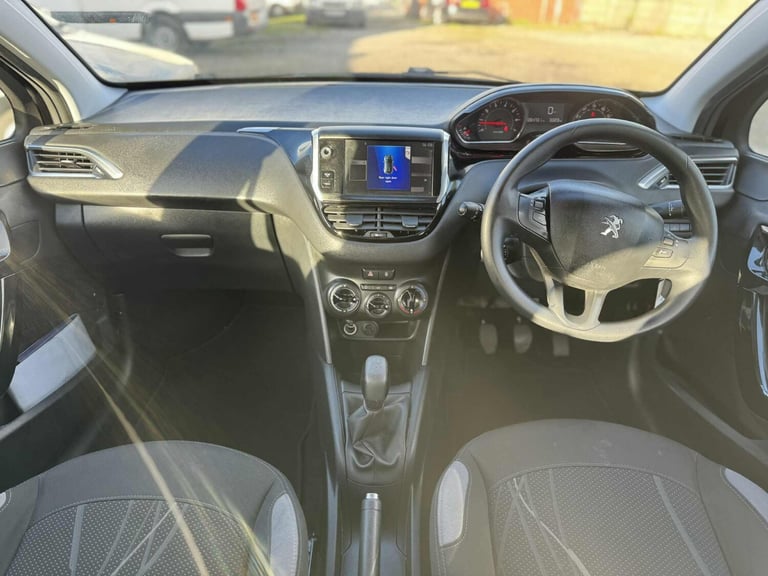 2013 Peugeot 208 1.2 VTi Active 5dr HATCHBACK Petrol Manual