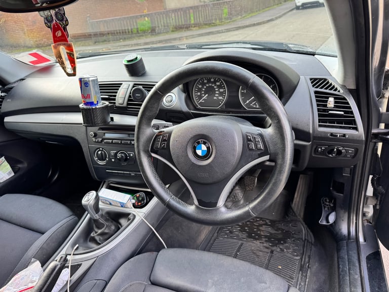 BMW, 1 SERIES, Hatchback, 2010, Manual, 1995 (cc), 5 doors