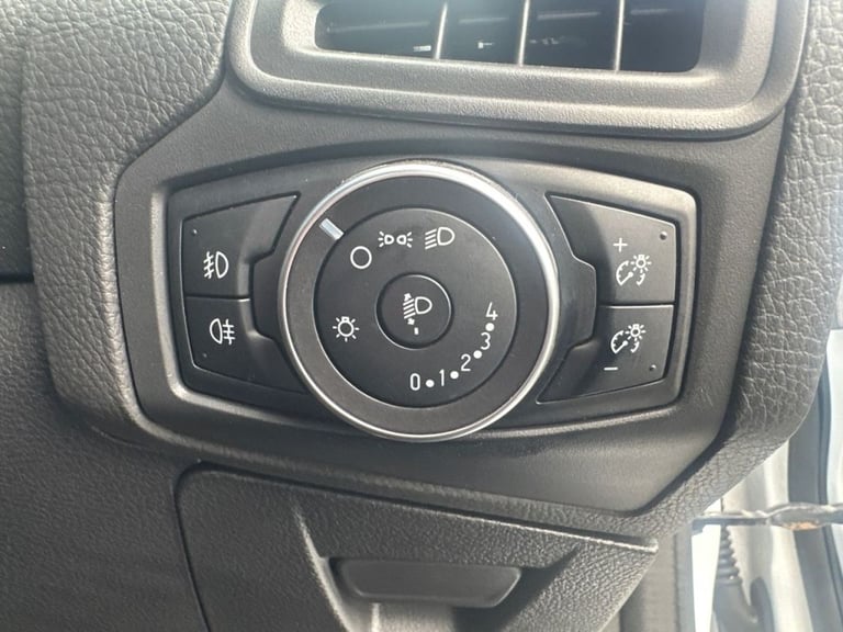  Ford Focus 1.0 EcoBoost 140 ST-Line Navigation 5dr Petrol