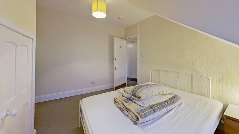 5 bedroom flat in Holburn Street, Holburn, Aberdeen, AB10 7LJ