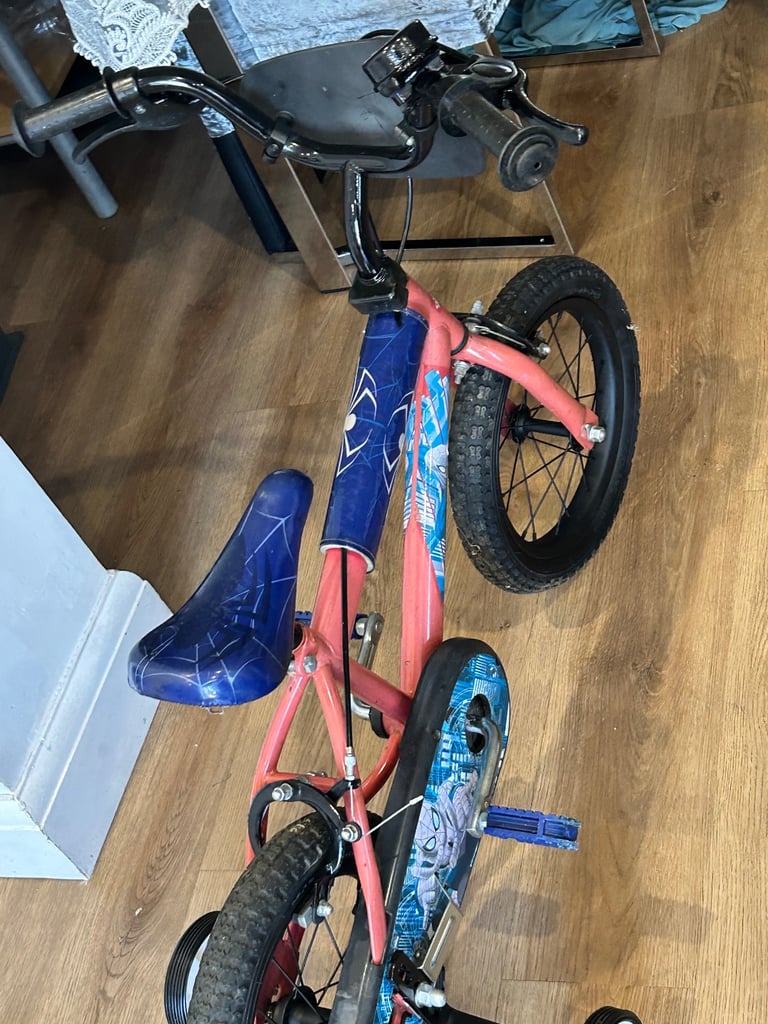 £55 kids bike 14 inch 