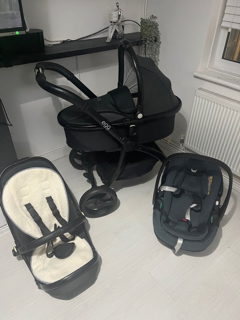 image for Jurassic Grey Egg 2 Travel System 