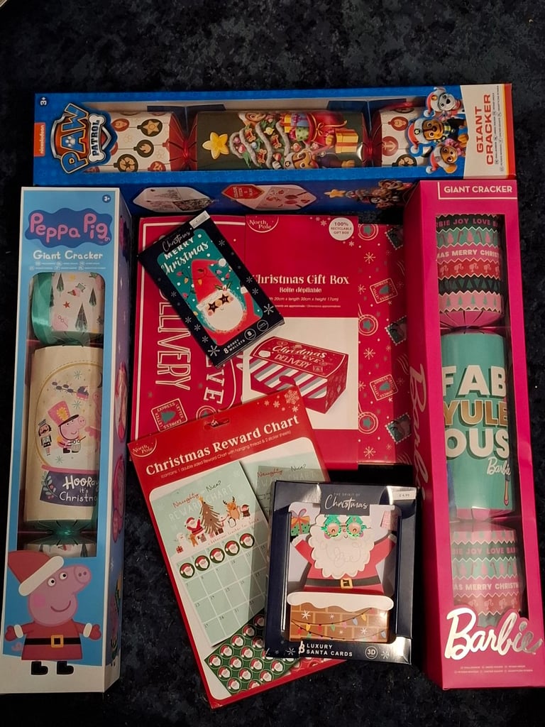 image for 5 Christmas items for £10