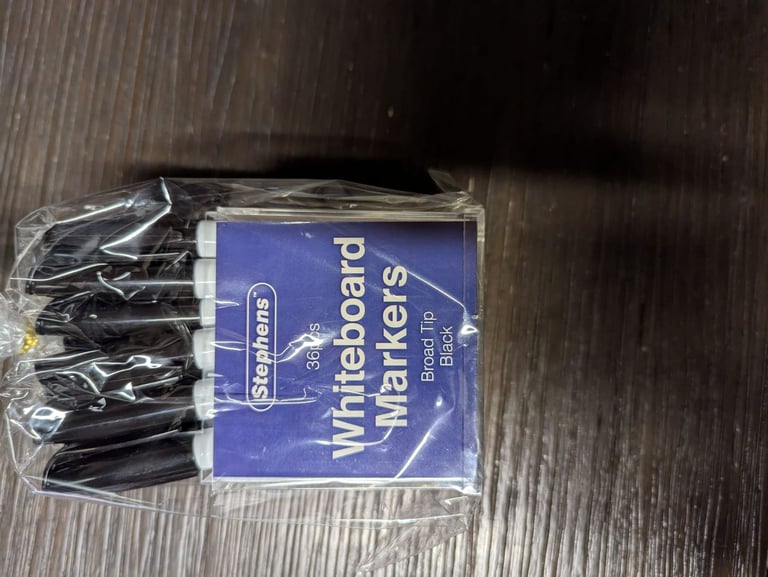 whiteboard markers Pack of 36 black 