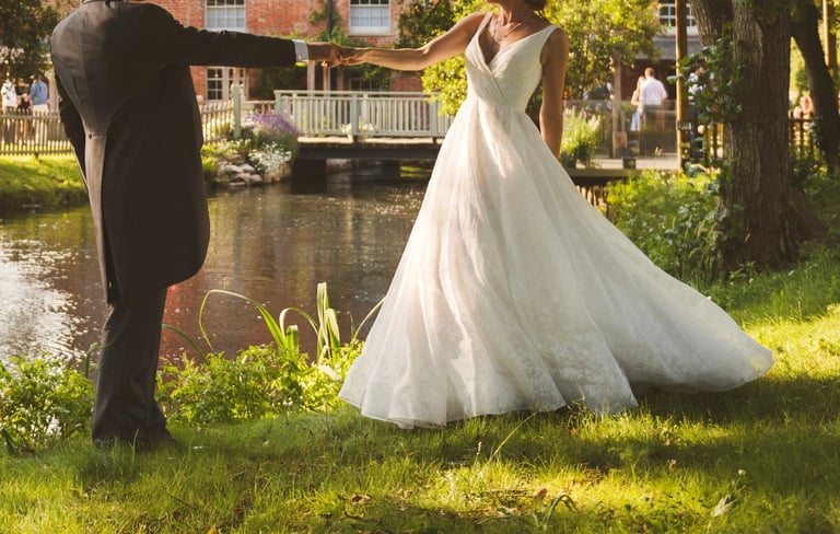 image for Wedding Dress Wed2B Sia 2018 RRP £610