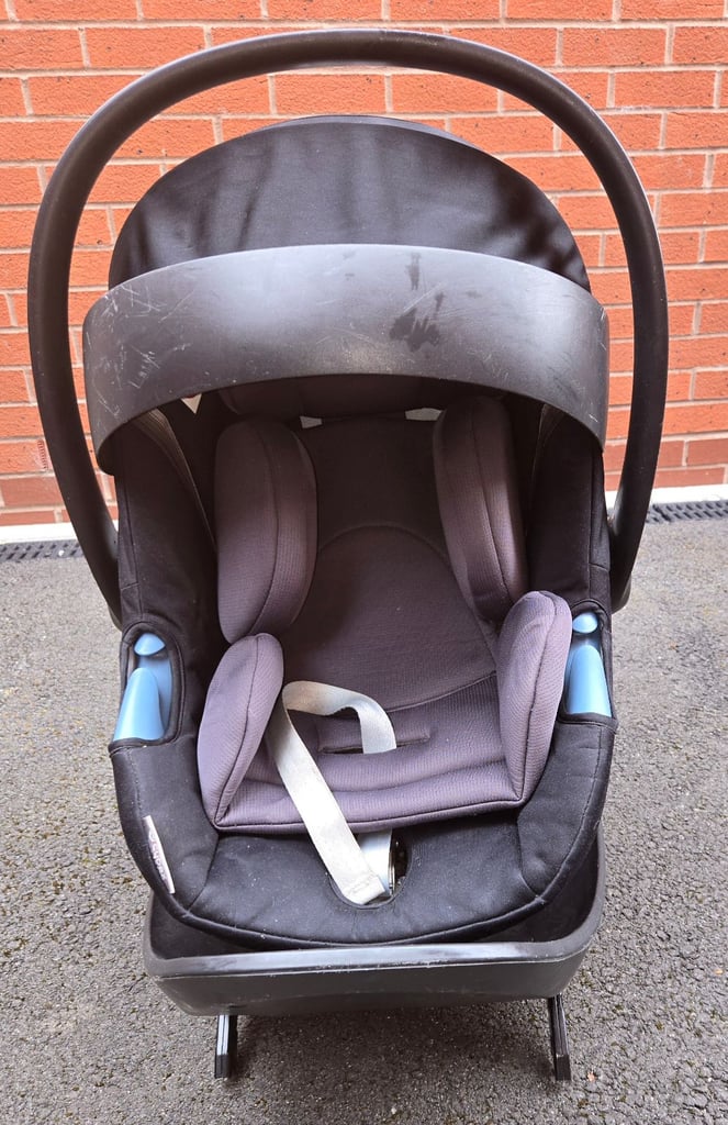 Cybex gold aton m i-size baby infant car seat with isofix 0kg to 13kg up to 2 years old