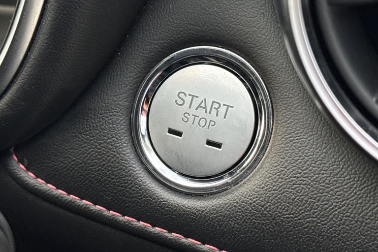 2023 MG MG HS 103408 Hatchback Automatic