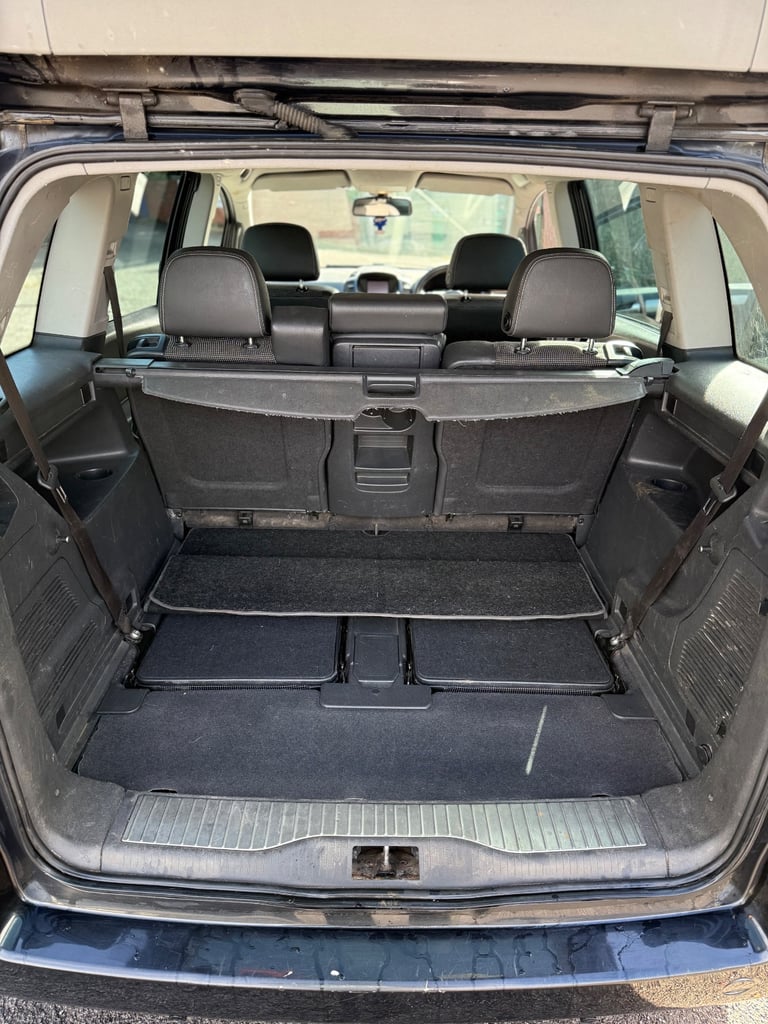 Vauxhall, ZAFIRA, MPV, 2011, Manual, 1686 (cc), 5 doors