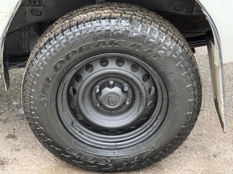 2019 Toyota Hilux Active D/Cab Pick Up 2.4 D-4D PICK UP DIESEL Manual