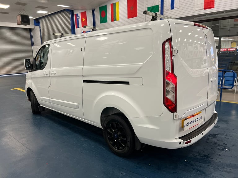 2021 Ford Transit Custom 300 LIMITED 2.0TDCI ECOBLUE 130PS LWB VAN (EURO 6) PANEL VAN Diesel Manual