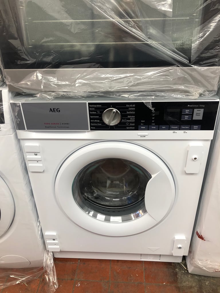 AEG L7WE7631BI INTEGRATED WASHER DRYER,NEW,Exdisplay,warranty in