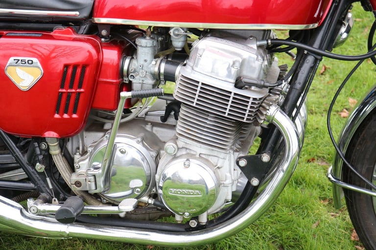 Honda CB750 CB 750 Sandcast 1969 Candy Ruby Red **STUNNING**