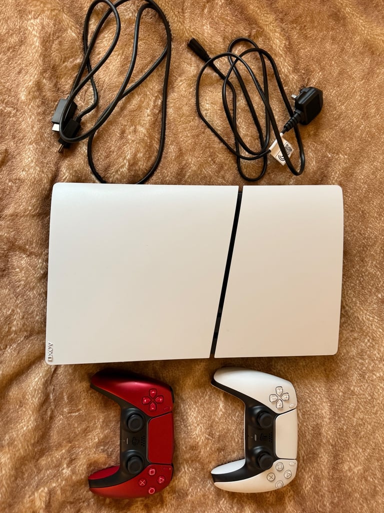 image for Ps5 slim edition, 1 TB, 2 controllers