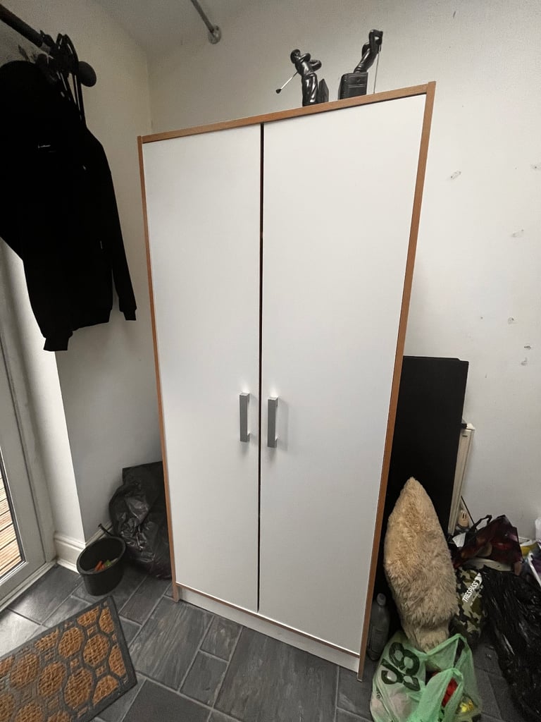 Wardrobe 