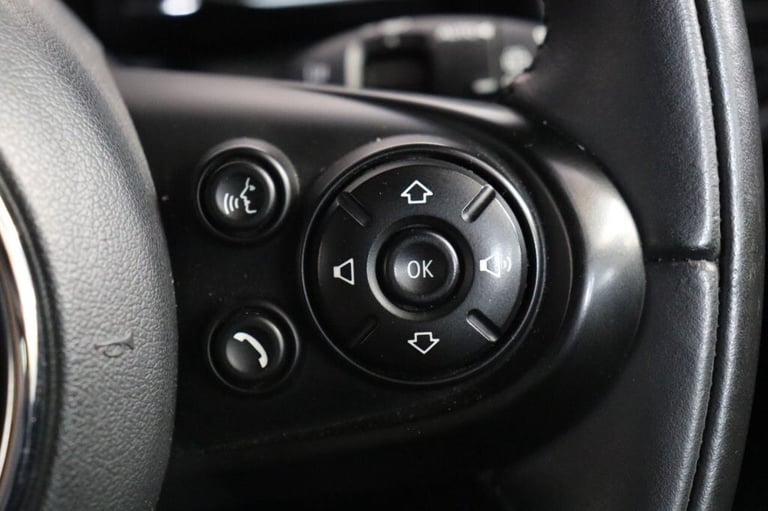 2020 MINI Electric Hatch Cooper SE 32.6kWh Level 2 3dr Auto (SAT NAV, HALF LEATHER) Hatchback ELE...