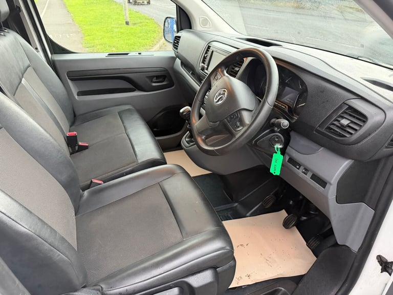 2021 Vauxhall Vivaro 2900 dynamic Lwb l2 air con 68k new timing belt finance available  PANEL VAN...