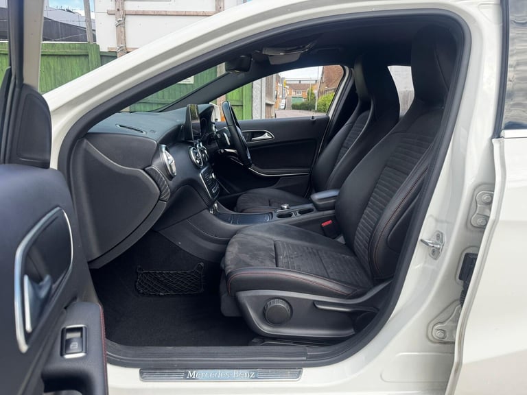2017 Mercedes-Benz A-Class 1.6 A180 AMG Line (Premium) 7G-DCT Euro 6 (s/s) 5dr HATCHBACK Petrol A...