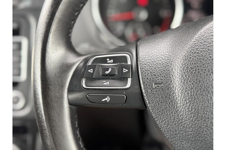 2013 Volkswagen Golf TDI BlueMotion Tech GT Convertible Diesel Manual