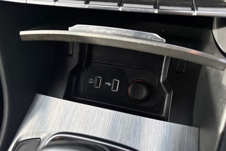 2023 MG MG HS 103408 Hatchback Automatic