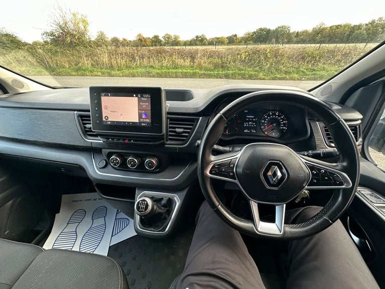 2022 Renault Trafic 2.0 dCi Blue LL30 Sport L2 H1 Euro 6 (s/s) 5dr PANEL VAN Diesel Manual