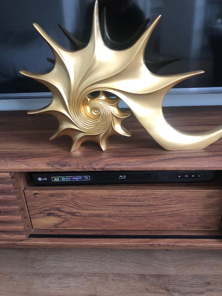 Lovely Gold ornament 