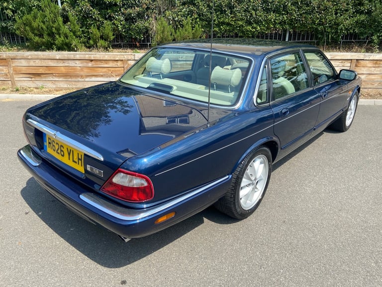 1998 Jaguar V8 XJ SERIES XJ8 4.0 4dr Auto Petrol