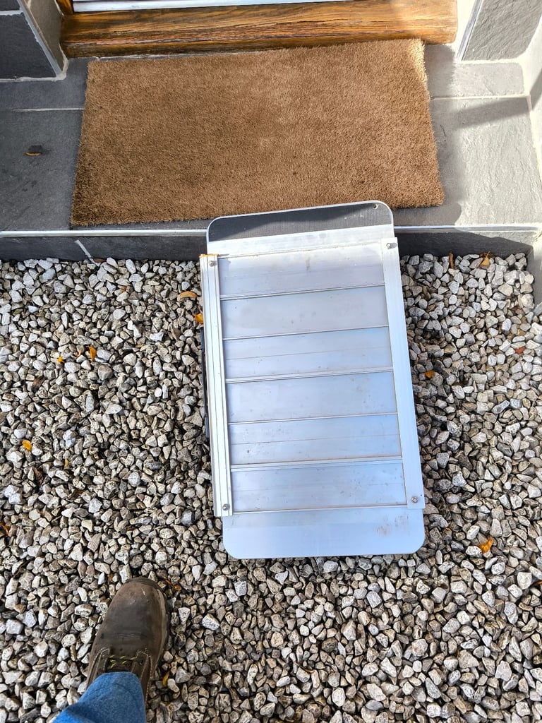 Quickie Q100R Electric wheelchair