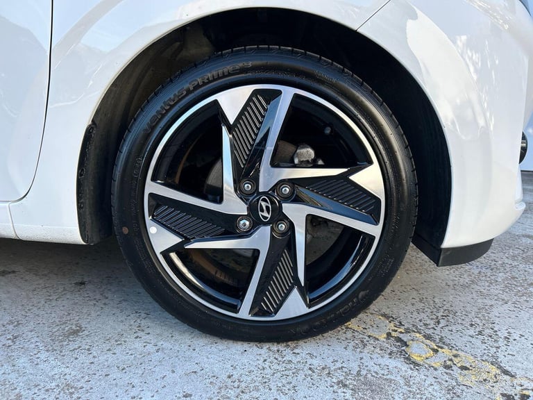 2024 Hyundai i10 1.0 Premium Hatchback 5dr Petrol Auto Euro 6 (s/s) (63 ps) Hatchback PETROL Auto...