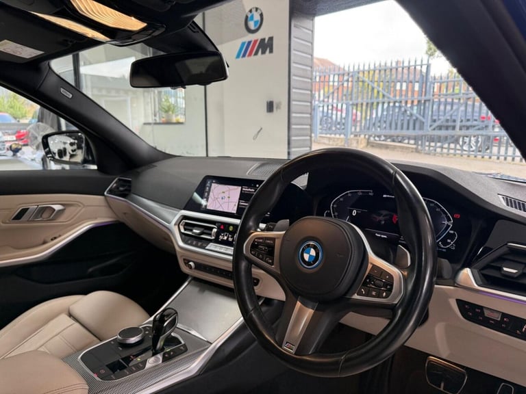 2022 BMW 3 Series 330e M Sport 4dr Step Auto SALOON PETROL/ELECTRIC Automatic