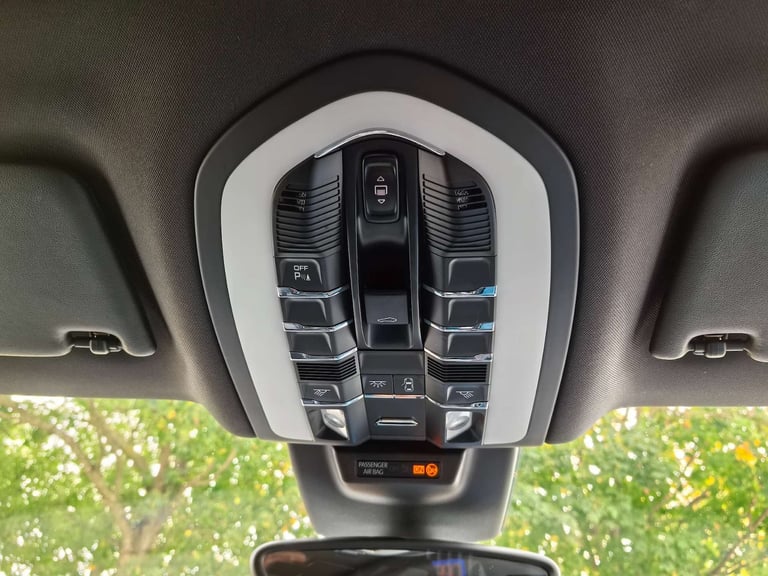 2015 Porsche Macan 3.0 Macan S D Semi-Auto 4WD 5dr SUV Diesel Automatic