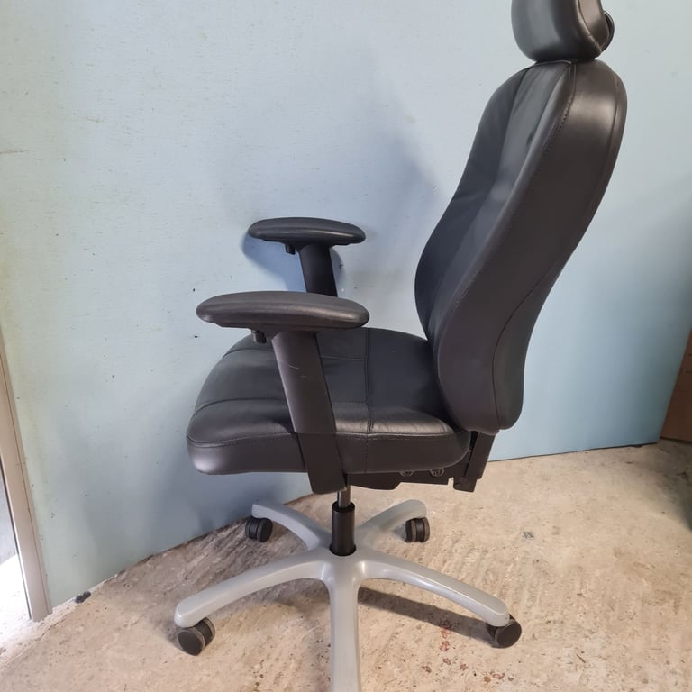 Black managers executive office chair