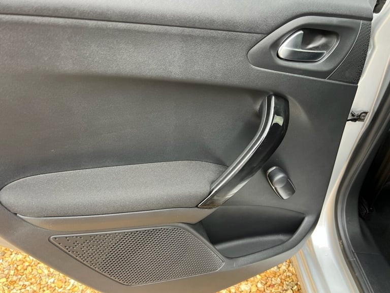 2018 Peugeot 208 1.2 PureTech Allure Hatchback 5dr Petrol EAT Euro 6 (s/s) (110 ps) Hatchback Pet...