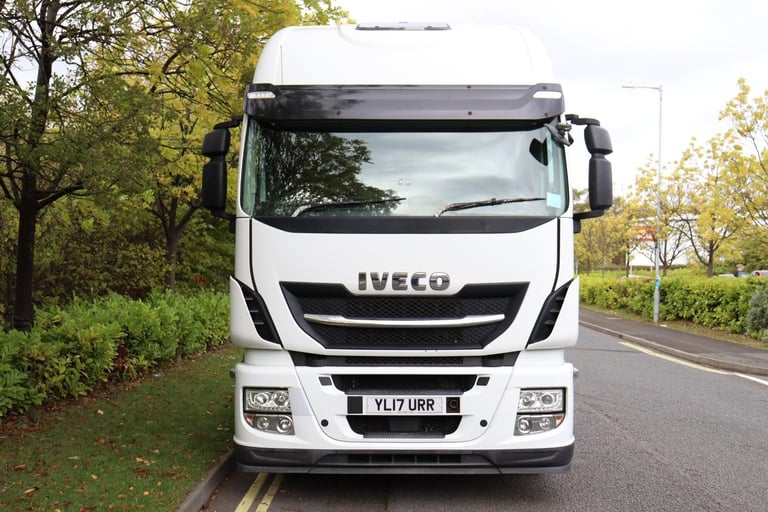 IVECO STRALIS 460 HI-WAY 6X2 MIDLIFT TRACTOR UNIT (2017)