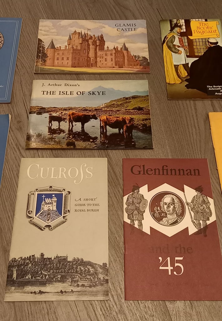Tourist Guides 50s & 60s (EXCELLENT CONDITION)