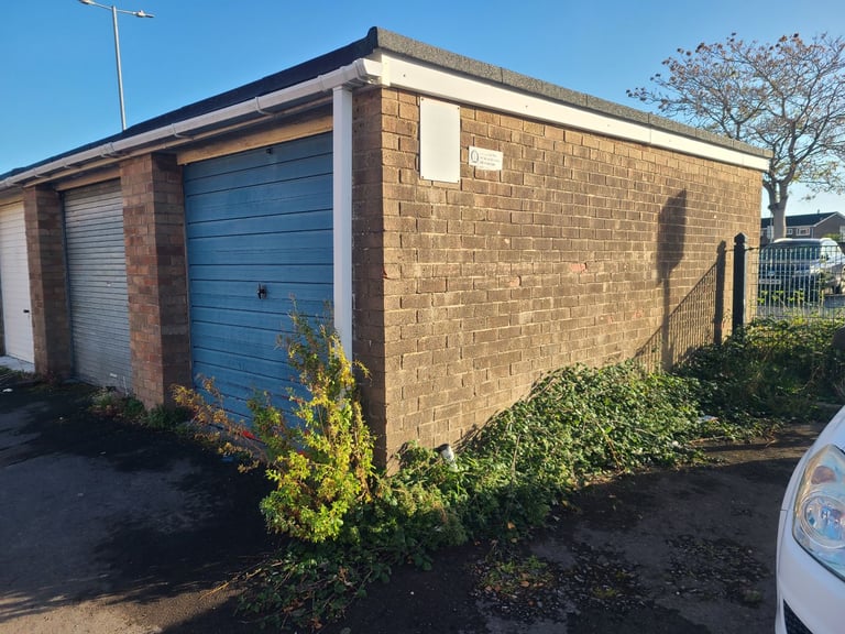 image for *Garage for Rent in Yate*